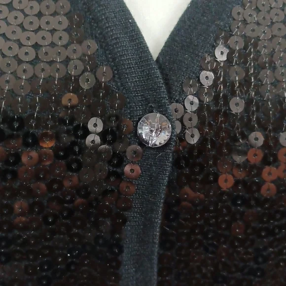 The Quacker Factory Sequin Sweater Cardigan Button Medium M Shiny EUC - Picture 6 of 13